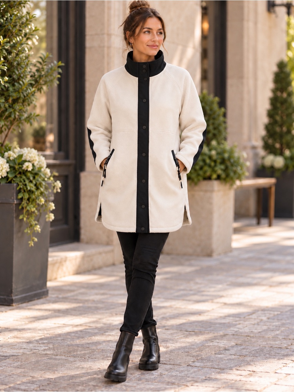 Hyba Women’s Ivory Black Colorblock Longline Fleece Jacket Size M